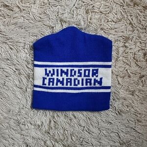 Vintage Windsor Canadian Knit Beanie Hat Cap Toboggan Blue & White Canada Rare